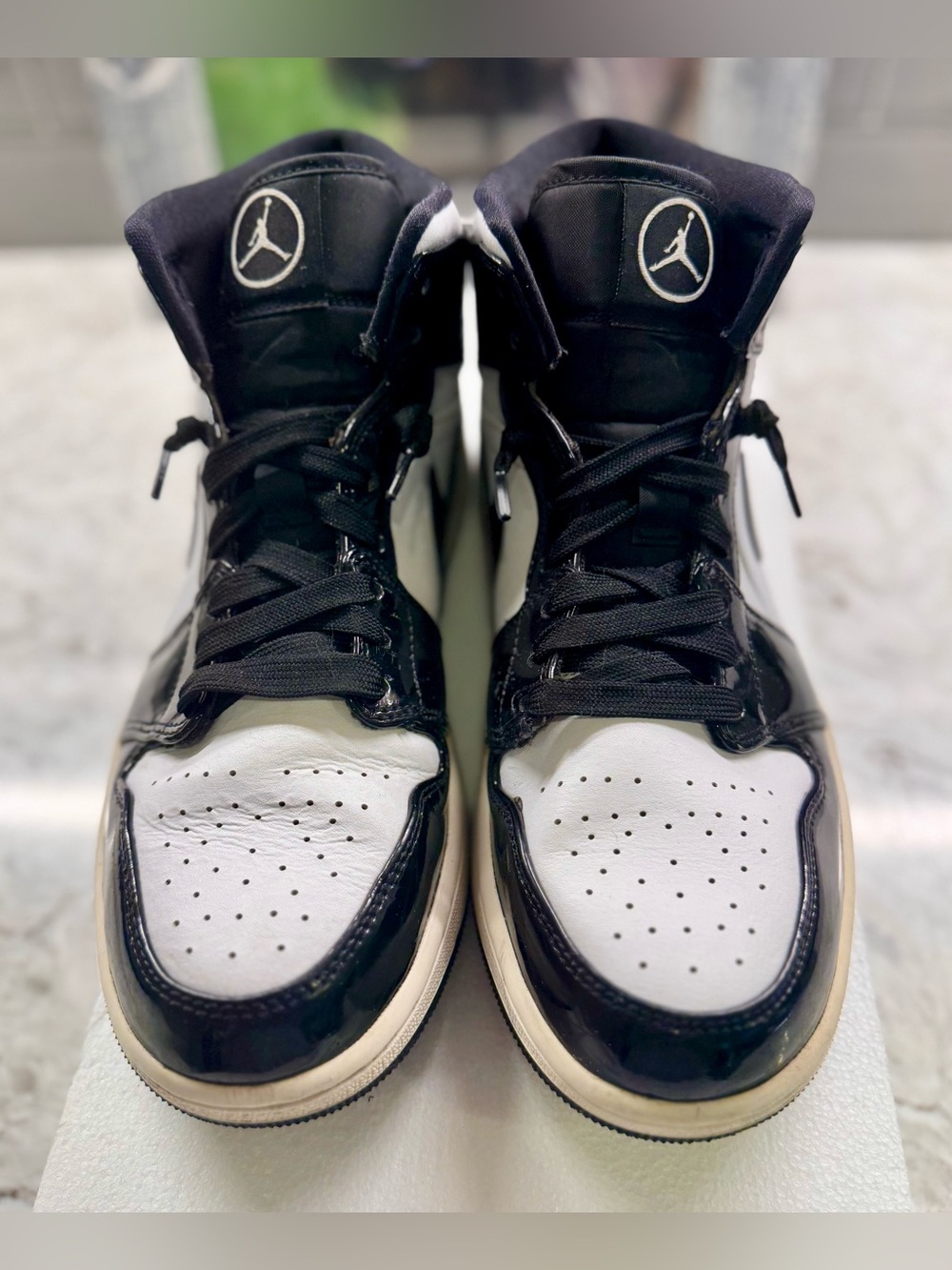 Nike Air Jordon,Black & White High-Top Sneakers GUC. - Picture 2 of 5